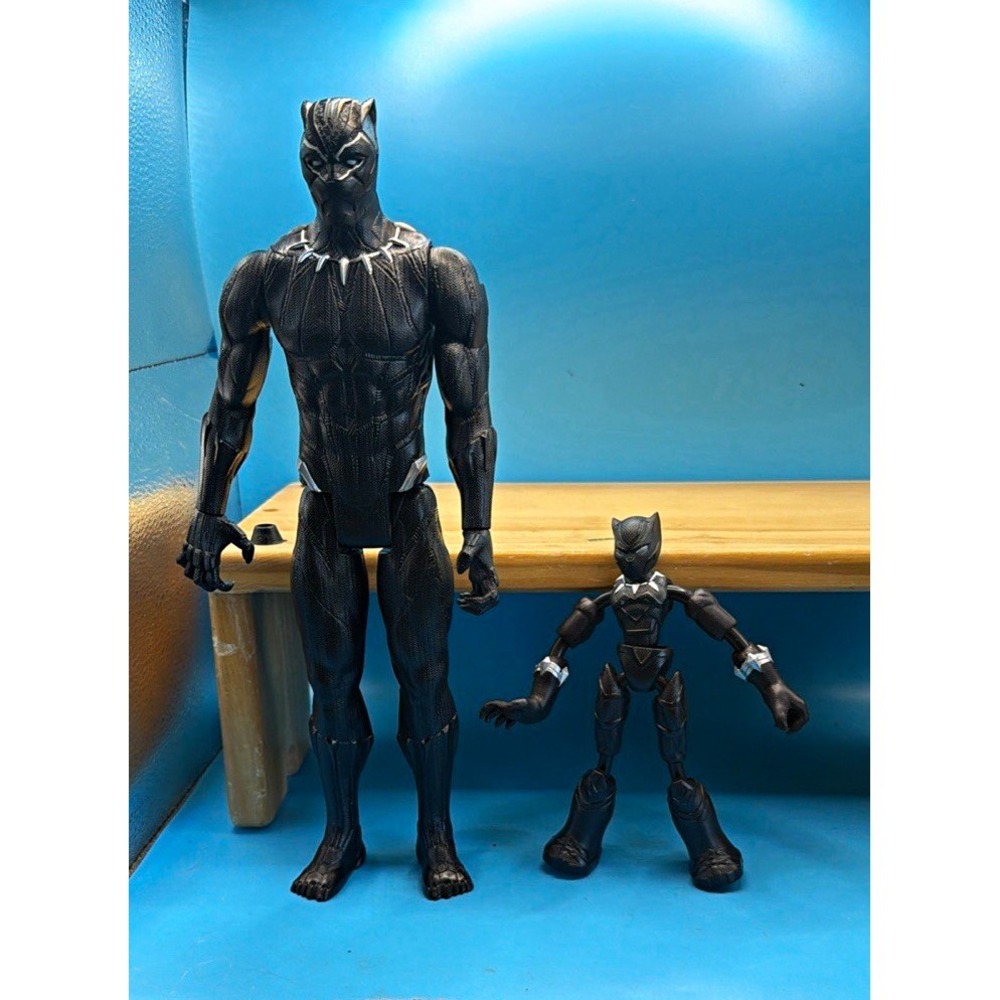 Hasbro Marvel Black Panther Action Figure Set Lot of 2 Black Plastic 2017